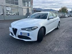 Bianco Usata 2018 Alfa Romeo Giulia Tre volumi | 17.500 € (Ottimo prezzo)