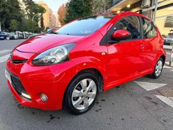 Rosso Usata 2013 Toyota Aygo Connect Style Due volumi | 5990 € (Buon prezzo)