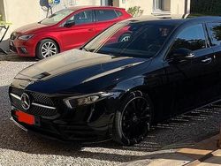 Nero Usata 2022 Mercedes 180 AMG line Tre volumi | 29.500 €