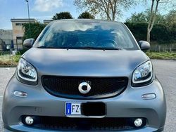 Grigio Usata 2020 Smart ForTwo Coupé Superpassion Coupé | 18.500 € (Buon prezzo)