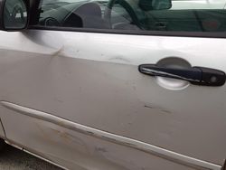 Grigio Usata 2004 Mazda 2 Tre volumi | 400 € (Super prezzo)