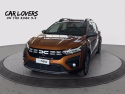 Arancio Usata 2023 Dacia Sandero Comfort Due volumi | 13.990 € (Buon prezzo)