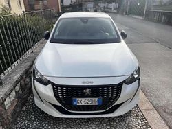 Usata 2022 Peugeot 208 Allure Due volumi | 13.000 € (Buon prezzo)