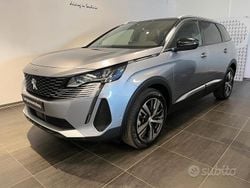 Grigio Usata 2023 Peugeot 5008 Allure Monovolume | 22.900 € (Ottimo prezzo)