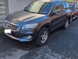 Gray Usata 2010 Toyota RAV4 Pick-up | 7500 € (Buon prezzo)