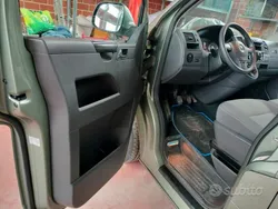 Usata 2010 VW Caravelle Monovolume | 20.500 € (Buon prezzo)