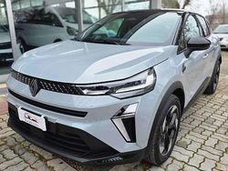 Grigio avation + nero Nuova 2025 Renault Captur Techno SUV | 21.900 € (Buon prezzo)