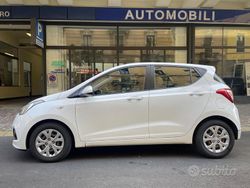 Bianco Usata 2015 Hyundai i10 Due volumi | 6800 €