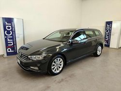 Grigio Usata 2021 VW Passat Station wagon | 21.400 € (Buon prezzo)