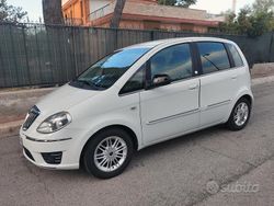 Bianco Usata 2012 Lancia Musa Gold Monovolume | 5900 € (Cara)
