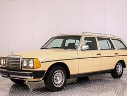 Beige Usata 1979 Mercedes 300 Station wagon | 8900 €