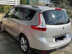 Grigio Usata 2013 Renault Scénic III Monovolume | 5000 € (Buon prezzo)