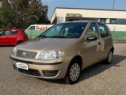 Marrone Usata 2009 Fiat Punto Tre volumi | 3790 € (Cara)
