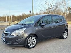 Grigio Usata 2013 Opel Meriva Cosmo Monovolume | 4990 € (Buon prezzo)