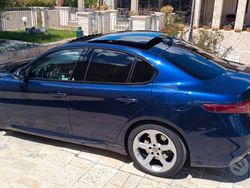 Blu Usata 2017 Alfa Romeo Giulia Veloce Tre volumi | 19.000 € (Buon prezzo)