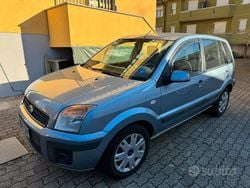 Usata 2007 Ford Fusion Tre volumi | 2500 € (Ottimo prezzo)