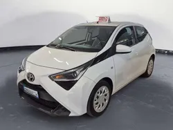 Bianco Usata 2021 Toyota Aygo Business Edition Due volumi | 12.400 € (Buon prezzo)