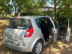 Grigio Usata 2007 Renault Scénic II Monovolume | 1700 € (Buon prezzo)