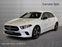 Bianco perlato met Usata 2022 Mercedes A180 Edition Tre volumi | 21.900 € (Buon prezzo)