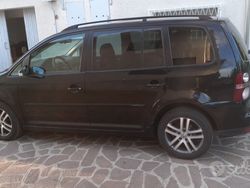Nero Usata 2008 VW Touran Monovolume | 4700 € (Buon prezzo)