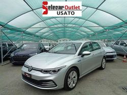 Argento Usata 2022 VW Golf VIII Style Tre volumi | 25.500 € (Molto cara)