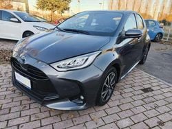 Grigio Usata 2021 Toyota Yaris Hybrid Trend Due volumi | 16.990 € (Buon prezzo)