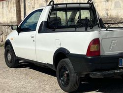 Bianco Usata 2002 Fiat Strada Pick-up | 3500 €
