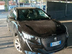 Usata 2023 Peugeot e-208 Due volumi | 18.000 € (Ottimo prezzo)