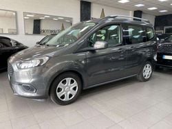 Grigio metallizzato Usata 2019 Ford Tourneo Courier Sport Monovolume | 12.900 € (Buon prezzo)