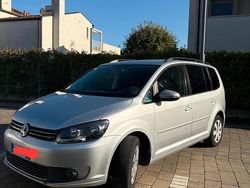 Grigio Usata 2013 VW Touran Monovolume | 9000 € (Buon prezzo)