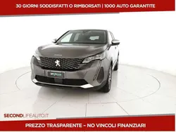 Grigio Usata 2022 Peugeot 3008 Allure SUV | 25.200 € (Buon prezzo)