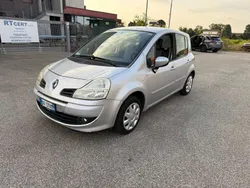 Argento Usata 2009 Renault Modus Expression Monovolume | 3499 € (Buon prezzo)