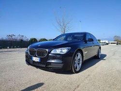 Nero Usata 2015 BMW 740 M Sport Tre volumi | 23.500 €