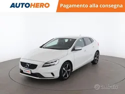 Bianco Usata 2019 Volvo V40 R-Design Station wagon | 13.899 € (Buon prezzo)