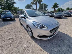 Grigio Usata 2018 Ford Fiesta Vignale Due volumi | 9999 € (Buon prezzo)