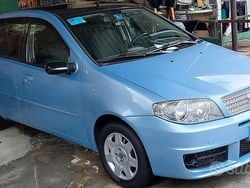 Blu Usata 2006 Fiat Punto Tre volumi | 2500 € (Buon prezzo)
