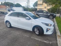 Bianco Usata 2020 Kia Ceed Due volumi | 10.000 €