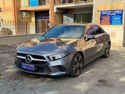 Grigio scuro Usata 2020 Mercedes A180 Tre volumi | 22.990 € (Ottimo prezzo)