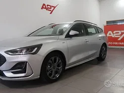 Argento Usata 2023 Ford Focus ST-Line Station wagon | 20.900 € (Buon prezzo)
