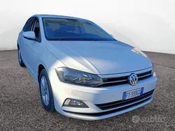 Bianco Usata 2019 VW Polo Comfortline Tre volumi | 13.800 € (Buon prezzo)