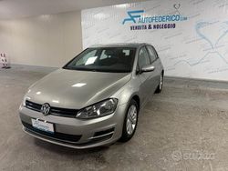 Grigio Usata 2016 VW Golf VII Comfortline Tre volumi | 5990 € (Super prezzo)