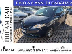 Blu Usata 2016 Lancia Ypsilon Gold Due volumi | 6990 € (Buon prezzo)