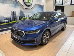 Blu metallizzato Nuova 2024 Skoda Superb Style Station wagon | 40.900 € (Buon prezzo)