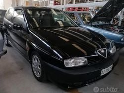Nero Usata 1995 Alfa Romeo 145 Quadrifoglio Due volumi | 13.000 €