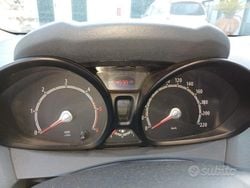 Usata 2010 Ford Fiesta Due volumi | 3500 € (Ottimo prezzo)