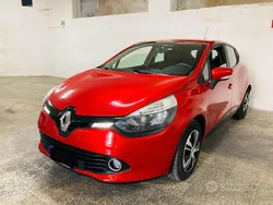 Rosso Usata 2014 Renault Clio IV Tre volumi | 6300 € (Buon prezzo)