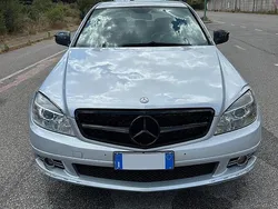 Usata 2007 Mercedes C220 Avantgarde Tre volumi | 3400 € (Super prezzo)