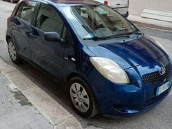 Blu Usata 2006 Toyota Yaris Due volumi | 2700 € (Buon prezzo)