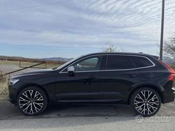 Nero Usata 2017 Volvo XC60 R-Design SUV | 19.900 € (Cara)
