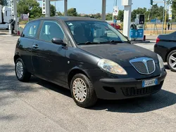 Usata 2003 Lancia Ypsilon Due volumi | 990 € (Buon prezzo)